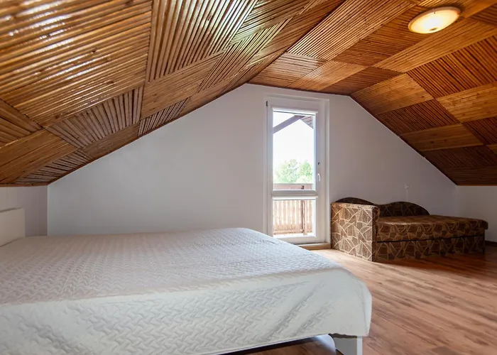 Birutes בית הארחה